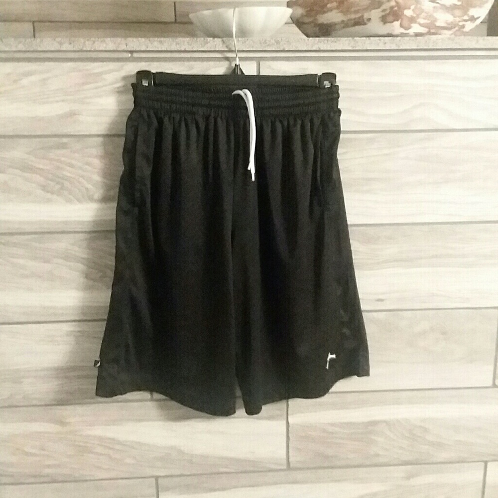 2 pair of Boys Jordan athletic shorts. Size Y XL